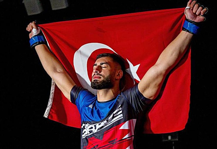 Ufc'de Türkiye'yi Temsil Edecek Üçüncü Türk Olan Mma Dövüşçüsü İbo Aslan: Para İçin Ne Bayrağımı, Ne De Vatanımı Satarım