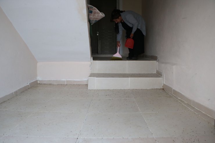 Tespih Böcekleri Mahallelinin Kabusu Oldu