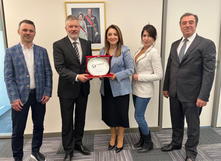 Uluskon Başkanı Atasoy, Norveç Büyükelçisi Gaarder İle Bir Araya Geldi