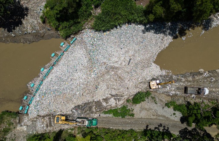 3 Milyon Ton Çöpün Karayip Denizi’ne Ulaşması Engellendi