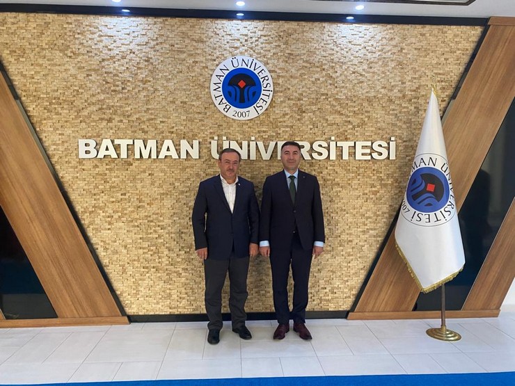 caykur-genel-muduru-yusuf-ziya-alim-batman-universitesini-ziyaret-ederek-rektor-prof-dr-idris-demir-ile-gorustu-4.jpg
