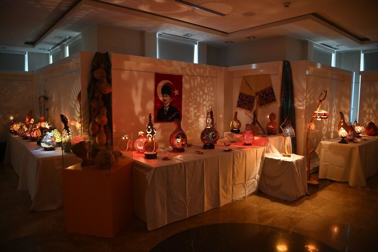 ‘Cumhuriyetimizin 100. Yılı Geçmişten Geleceğe Su Kabağı’ Sergisi Tuzla’da Açıldı