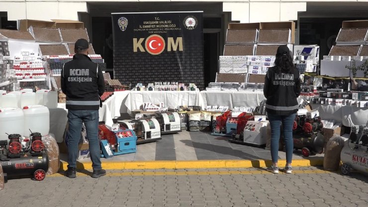 Eskişehir'de Polis, Son 1 Ayda 5 Milyon Liralık Kaçak Malzeme Ele Geçirdi