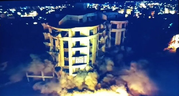 Gaziantep'te Dinamitle Patlatılan Bina Yıkılmadı