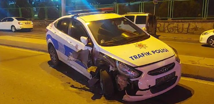 Maltepe'de Denetim Noktasındaki Polis Aracına Çarpıp Kaçan Hafriyat Kamyonu Şoförü Yakalandı
