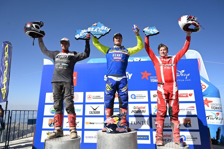 Denizden Gökyüzüne Motosiklet Yarışı Heyecanı