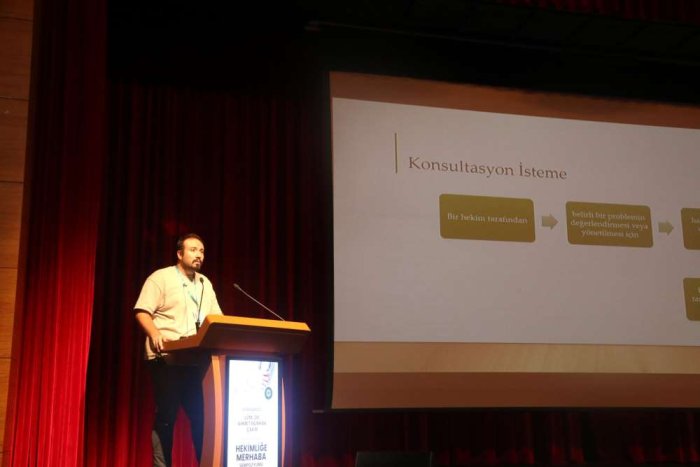 rteude-hekimlige-merhaba-sempozyumu-gerceklestirildi-5-001.jpg