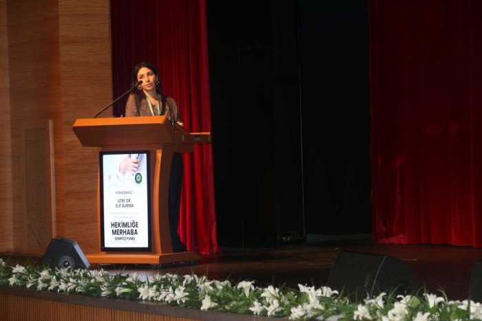 rteude-hekimlige-merhaba-sempozyumu-gerceklestirildi-7.jpg