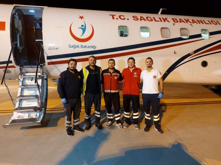 Ambulans Uçak İle 24 Saat Hasta Sevki