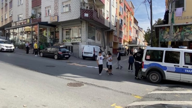 Esenyurt'ta Otomobilin Çarptığı Çocuk Hayatını Kaybetti