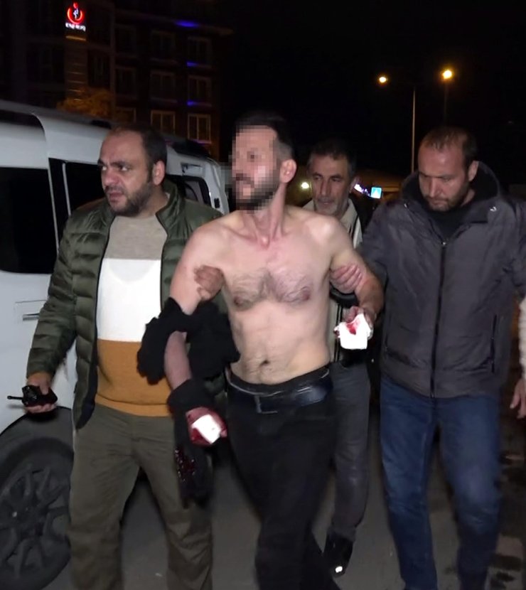 Eski Eşi Ve İlişkisi Olduğunu İddia Ettiği Kişiyi Bıçakladı, 'Ne Yaptığımı Hatırlamıyorum' Dedi