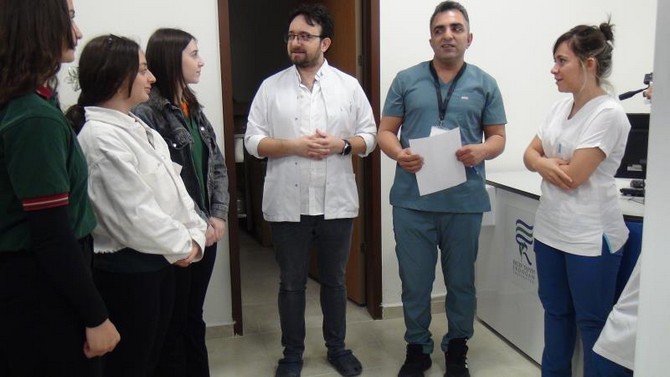 sehit-cavit-koroglu-anadolu-lisesi-ogrencilerinden-rteu-dis-hekimligi-fakultesine-ziyaret-17.jpg