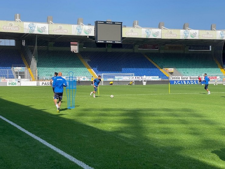 caykur-rizespor-antrenmani-2.jpg