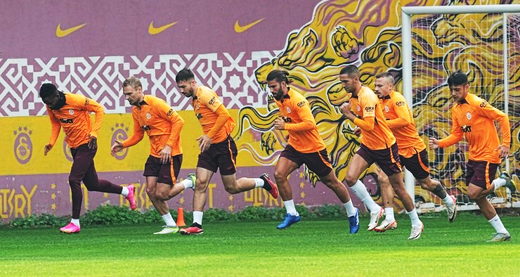 galatasaray-caykur-rizespor-maci-hazirliklarina-basladi-1.jpg