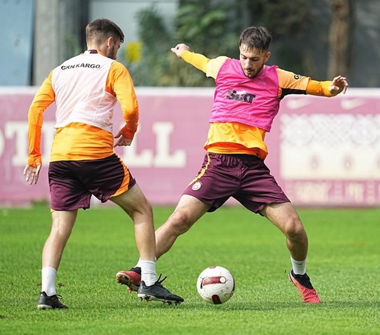 galatasaray-caykur-rizespor-maci-hazirliklarina-basladi-4.jpg