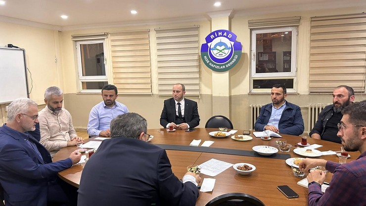 rize-hafizlar-derneginin-yeni-yonetimi-belli-oldu-1.jpg