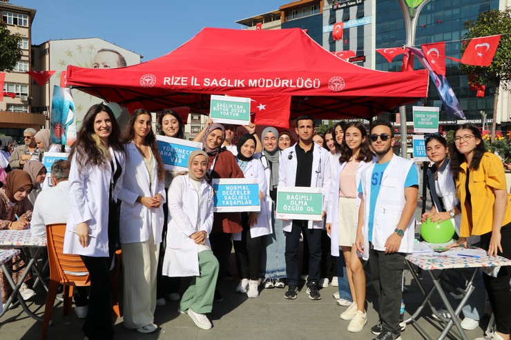 genc-yeryuzu-toplulugu-tarafindan-rizeli-vatandaslara-saglik-taramasi-gerceklestirildi-2.jpg