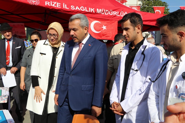 genc-yeryuzu-toplulugu-tarafindan-rizeli-vatandaslara-saglik-taramasi-gerceklestirildi-3.jpg