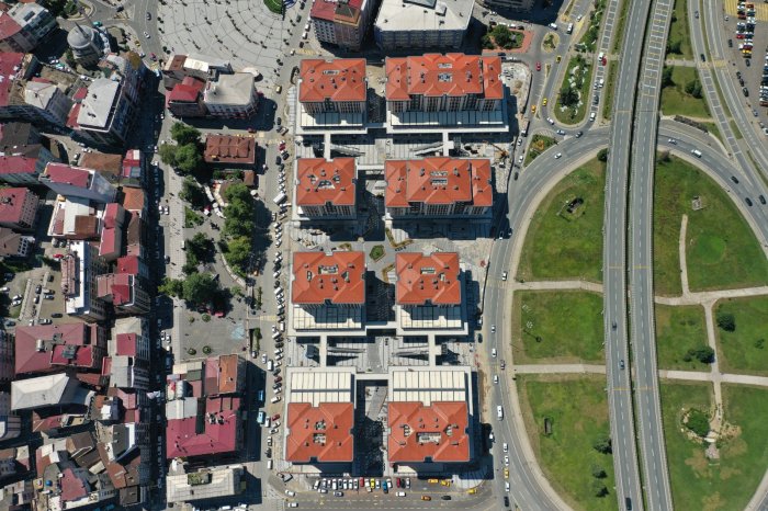 belediye-bloklari-ve-doktorlar-sitesi-yerine-yapilan-rize-ticaret-merkezi-3.jpg