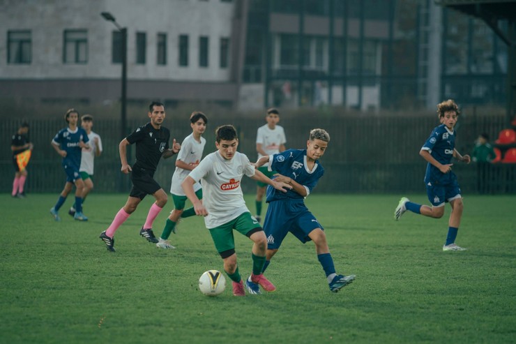 caykur-rizespor-u15-2023-batumi-cup-u15-uluslararasi-futbol-turnuvasinda-olimpik-marsilyaya-penaltilarda-7-6-maglup-olarak-sampiyonluk-sansini-kaybetti-17.jpg