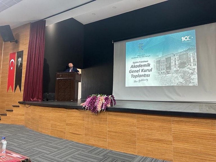 rteude-egitim-fakultesi-akademik-kurul-toplantisi-gerceklesti-3.jpg