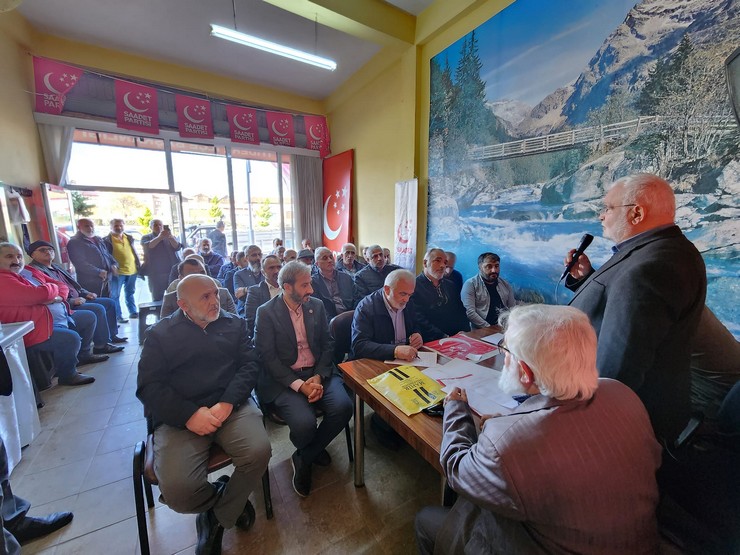 saadet-partisi-rizenin-iyidere-ilcesinde-ilce-kongresini-gerceklestirdi-2.jpg