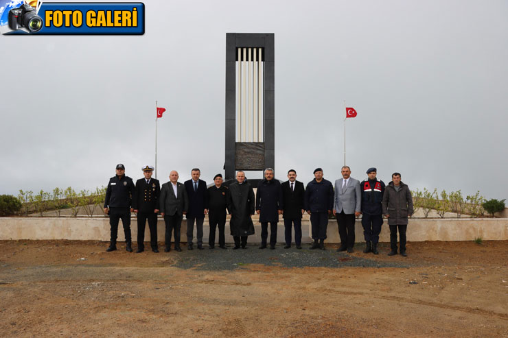 vali-baydas-sehitlik-aniti-alaninda-incelemelerde-bulundu.jpg