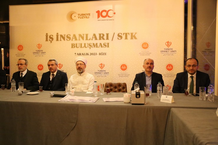 diyanetin-53-il-bulusmasi-rizede-gerceklestirildi-4.jpg