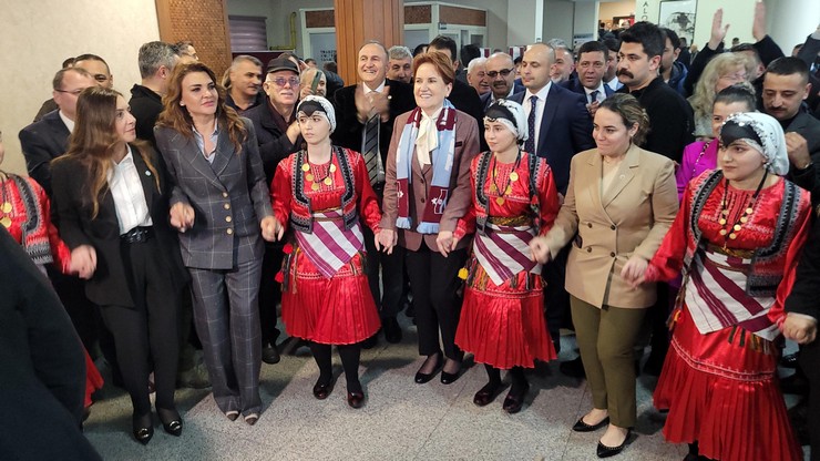 iyi-parti-genel-baskani-meral-aksener-trabzonda-6.jpg