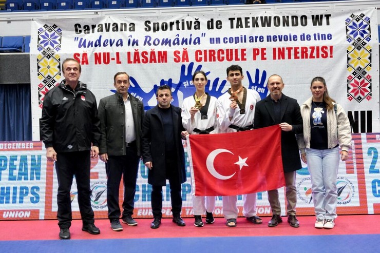 rizeli-taekwondocu-elif-ilgin-oztabak-7-10-aralik-tarihleri-arasinda-romanyada-duzenlenen-avrupa-umitler-taekwondo-sampiyonasinda-altin-madalyanin-sahibi-olarak-avrupa-sampiyonu-oldu-1.jpg