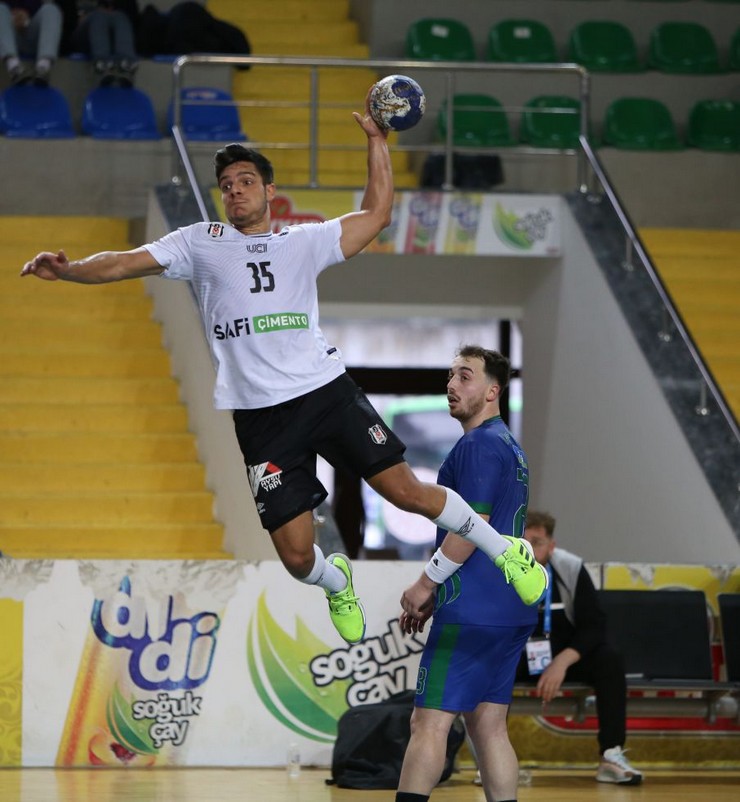 rize-belediyespor-besiktas-safi-cimento-hentbol-maci-7.jpg