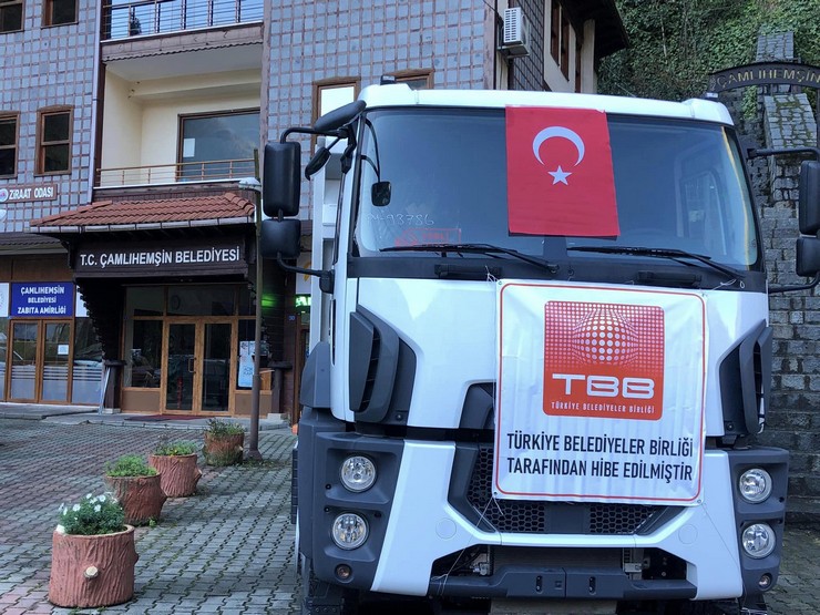 turkiye-belediyeler-birliginden-camlihemsine-hibe-kamyon-4.jpg