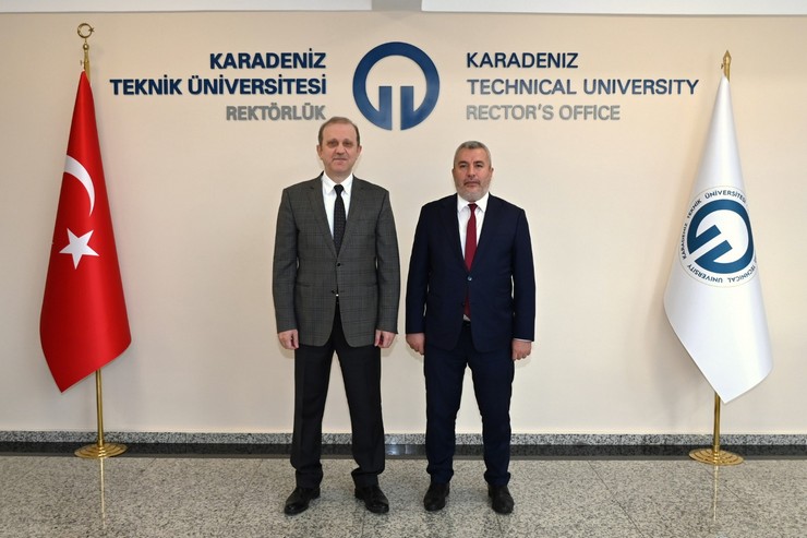 ktu-rektoru-prof-dr-hamdullah-cuvalci-osym-baskani-prof-dr-bayram-ali-ersoyu-makaminda-agirladi-3.jpg