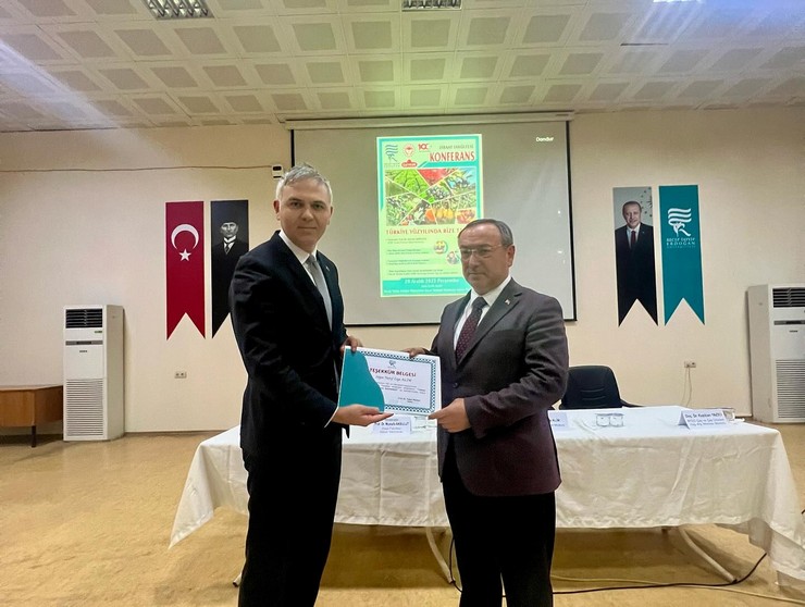 rteude-turkiye-yuzyilinda-rize-tarimi-konferansi-1.jpg