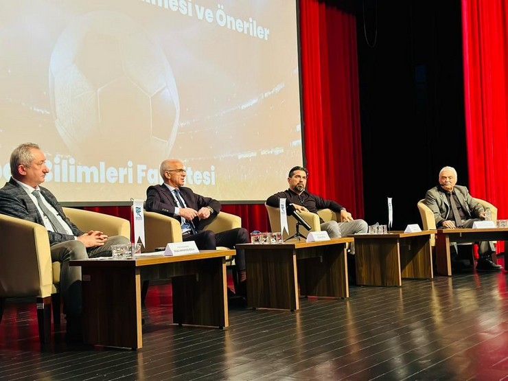 rteude-turkiye-yuzyilinda-antrenorlerin-yetistirilmesi-ve-oneriler-paneli-duzenlendi-6.jpg