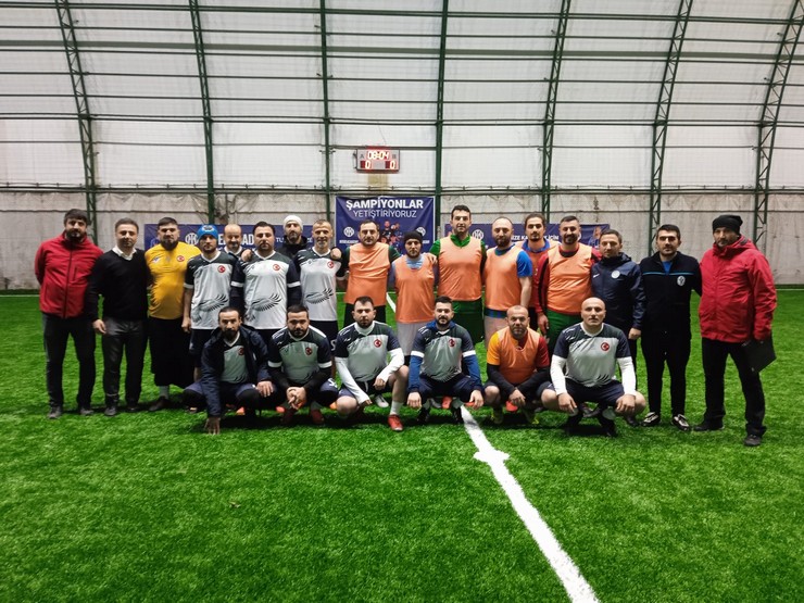 rize-belediyesinden-birimler-arasi-hali-saha-futbol-turnuvasi-5.jpg