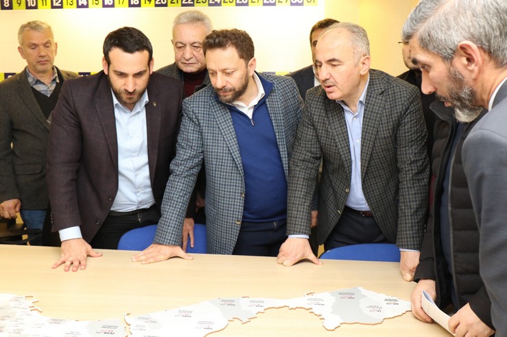 ak-parti-genel-merkez-teskilat-baskan-yardimcisi-rize-milletvekili-muhammed-avci-ak-parti-merkez-ilce-baskanligindaki-secim-koordinasyon-merkezinin-acilisini-yapti-12.jpg