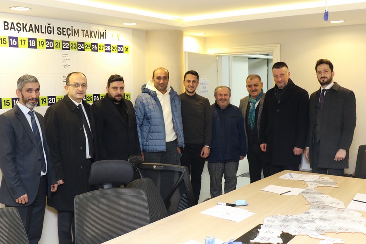 ak-parti-genel-merkez-teskilat-baskan-yardimcisi-rize-milletvekili-muhammed-avci-ak-parti-merkez-ilce-baskanligindaki-secim-koordinasyon-merkezinin-acilisini-yapti-2.jpg