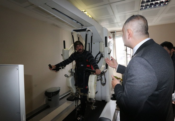 rizede-robotik-rehabilitasyon-cihazi-hizmet-veriyor-1.jpg