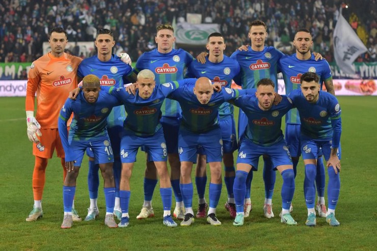 trendyol-super-ligin-22-haftasinda-caykur-rizespor-trabzonspor-mucadelesi-14.jpg