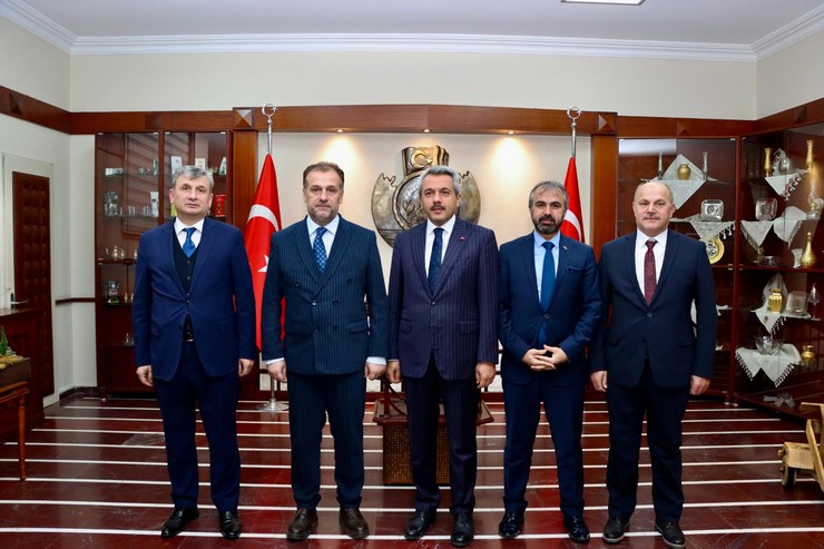 milli-egitim-bakan-yardimcisi-kemal-samlioglu-rize-valiligini-ziyaret-ederek-vali-ihsan-selim-baydasla-bir-araya-geldi-2.jpg