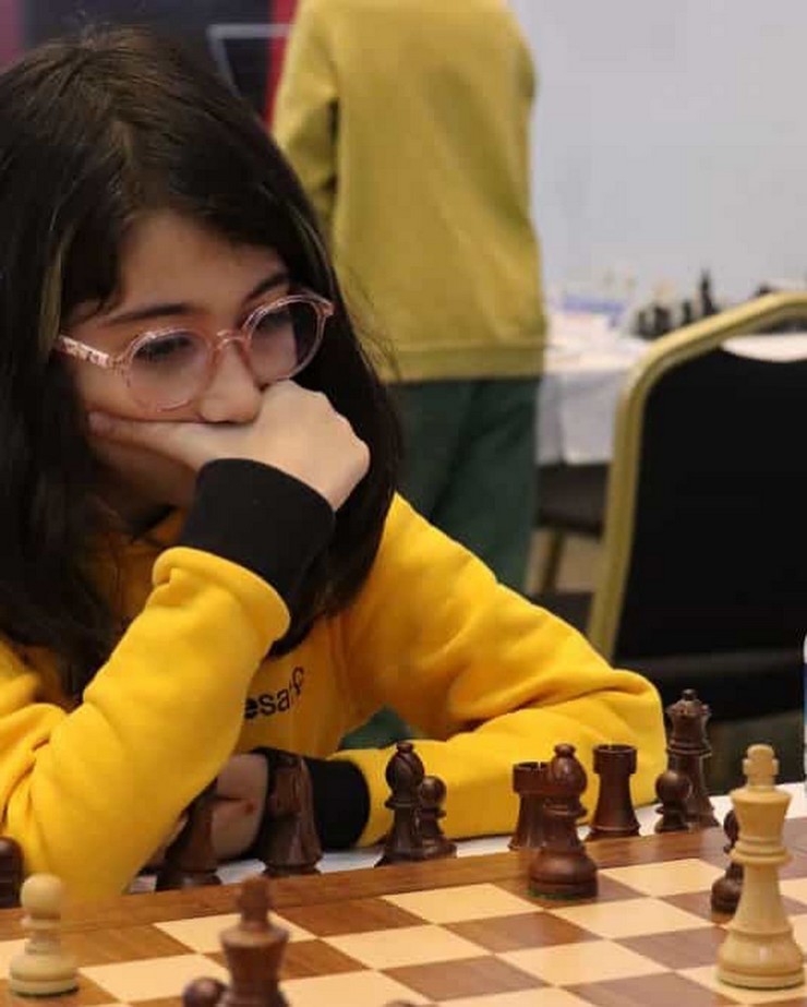turkiye-kucukler-ve-yildizlar-satranc-sampiyonasinda-ada-ekinci-9-yas-kizlar-kategorisinde-elde-ettigi-derece-ile-milli-takim-havuzuna-girmeye-hak-kazandi-4.jpg