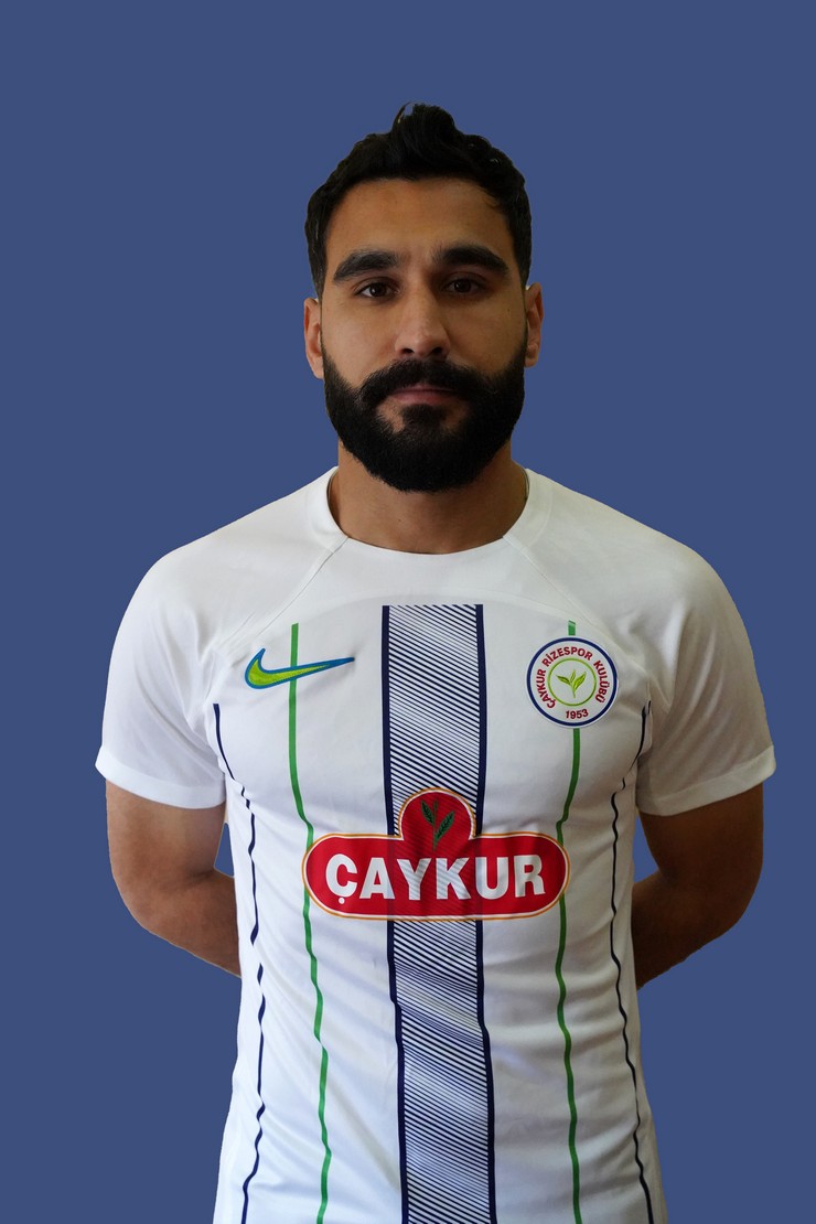 aykur-rizespor-istanbulspordan-orta-saha-oyuncusu-muammer-sarikayayi-kiralik-kadrosuna-katti-2.jpg