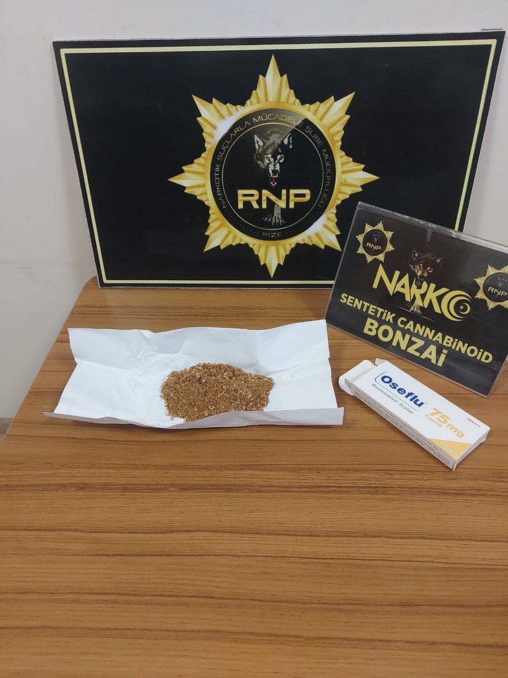 rizede-duzenlenen-uyusturucu-operasyonlarinda-gozaltina-alinan-90-supheliden-20si-tutuklandi-11.jpg