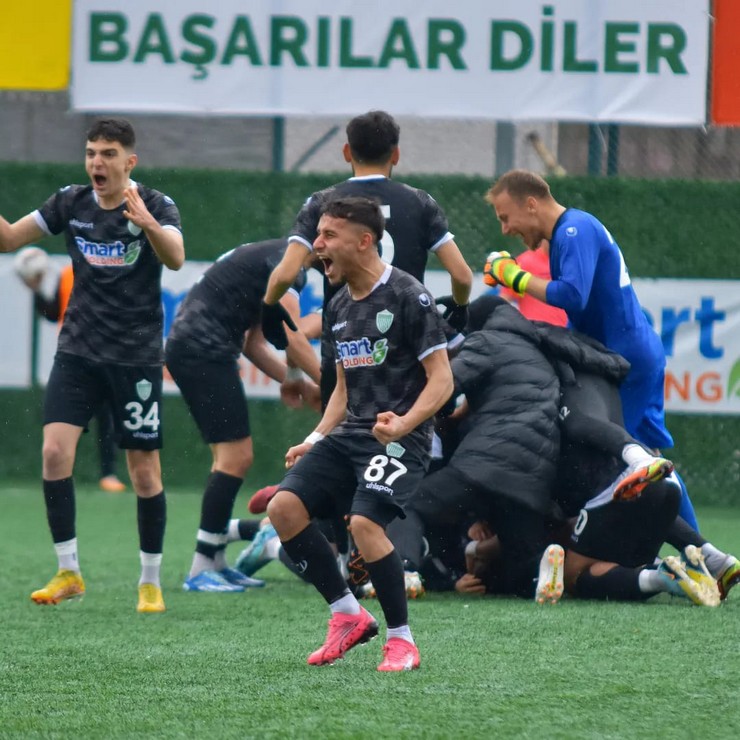 bolgesel-amator-lig-10-grup-lideri-smart-holding-cayelispor-sahasinda-trabzon-kirechanesporu-2-0-maglup-etti-1.jpg