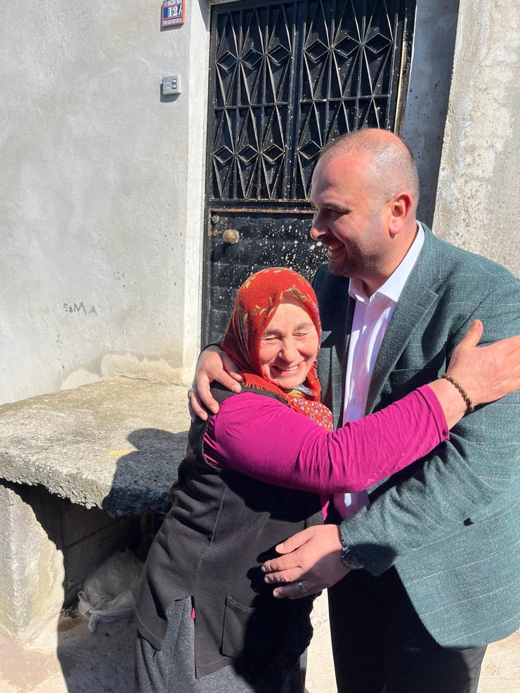 yidere-belediye-baskani-ve-ak-parti-iyidere-belediye-baskan-adayi-saffet-mete-secim-ziyaretlerinde-9.jpg