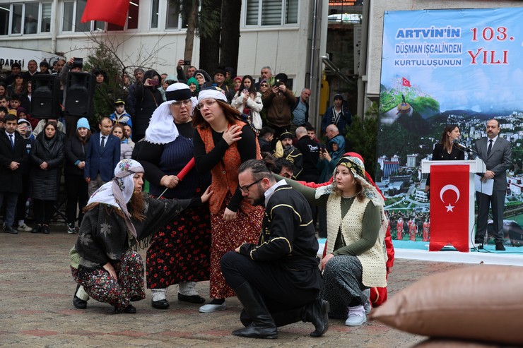 artvinin-dusman-isgalinden-kurtulusunun-103uncu-yil-donumu-kutlandi-4.jpg