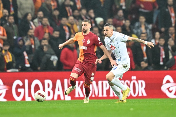 trendyol-super-ligin-29-haftasinda-galatasaray-ile-caykur-rizespor-rams-parkta-karsilasti-3.jpg
