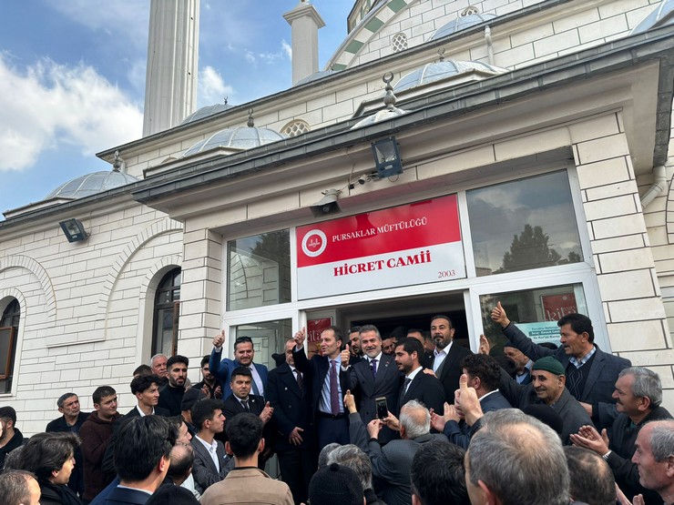 yeniden-refah-partisi-genel-baskani-fatih-erbakan-31-mart-milli-gorus-bayrami-olacak-yeniden-refah-bayrami-olacak-ahlakli-belediyecilik-bayrami-olacak-dedi-5.jpg