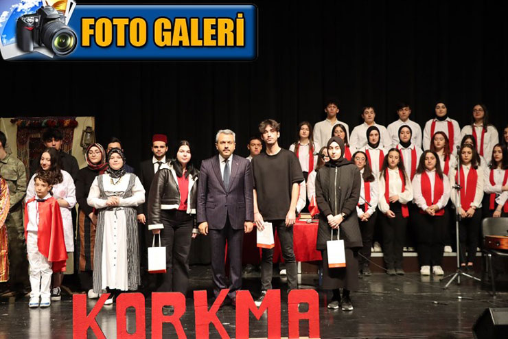 12-mart-istiklal-marsinin-kabulunun-103-yili-ve-mehmet-akif-ersoyu-anma-etkinlikleri-kapsaminda-ismail-kahraman-kultur-merkezinde-program-duzenlendi.jpg